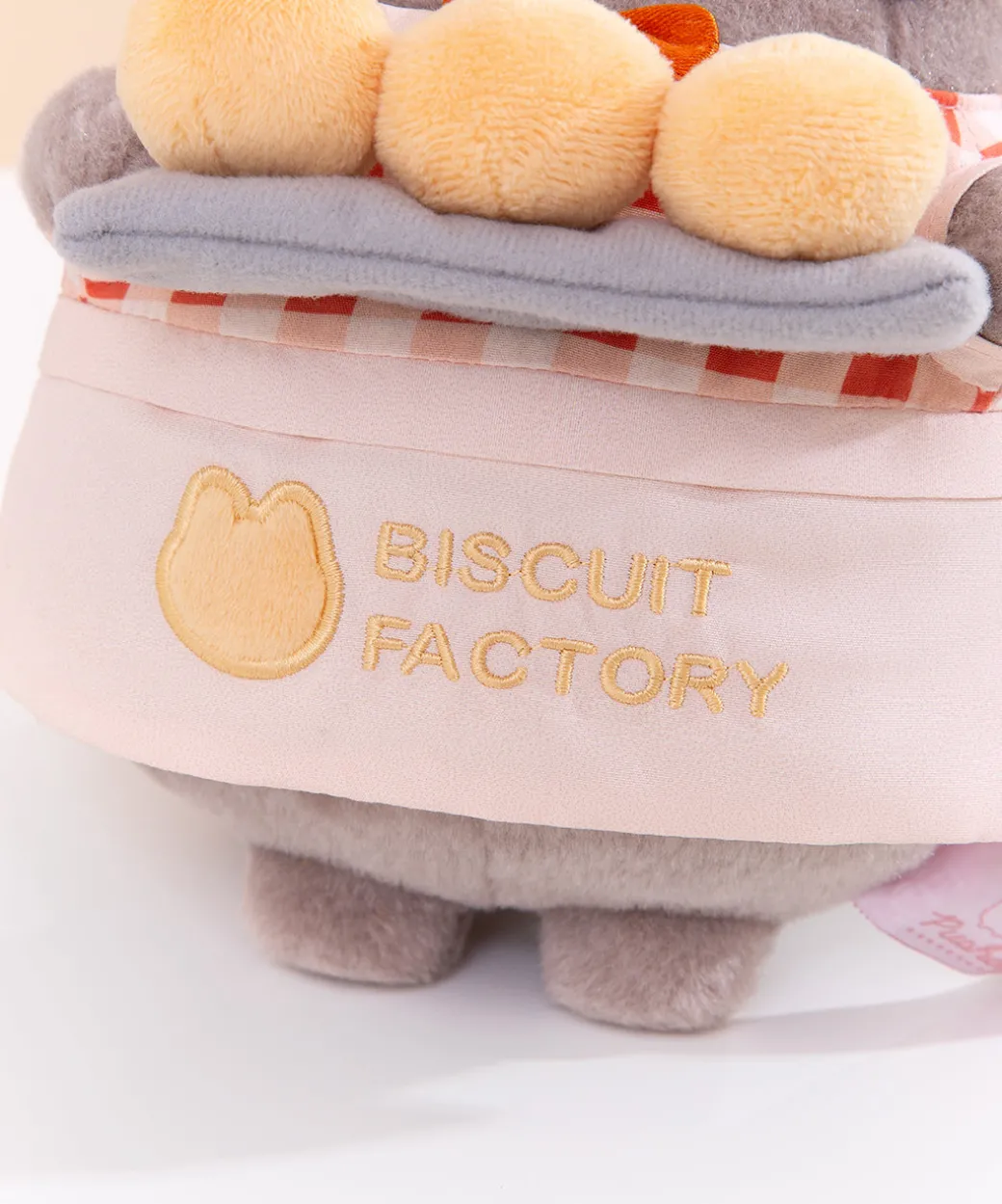 biscuit_baker_pusheen_plush_6.webp Pusheen Biscuit Baker Plush