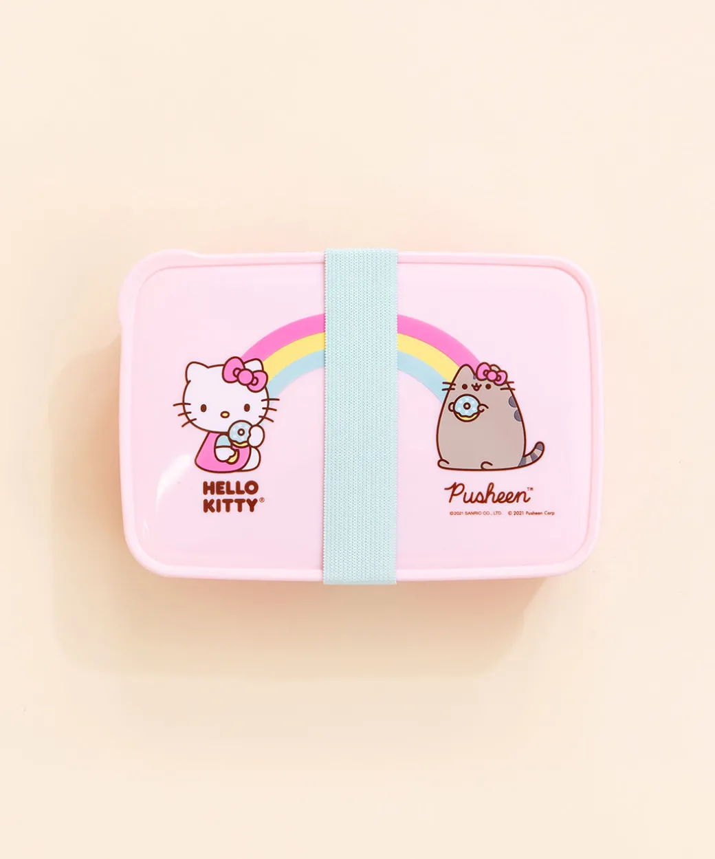 hello_kitty_x_pusheen_lunch_box_with_cutlery_2.webp Pusheen Hello Kitty® x ® Lunch Box with Cutlery