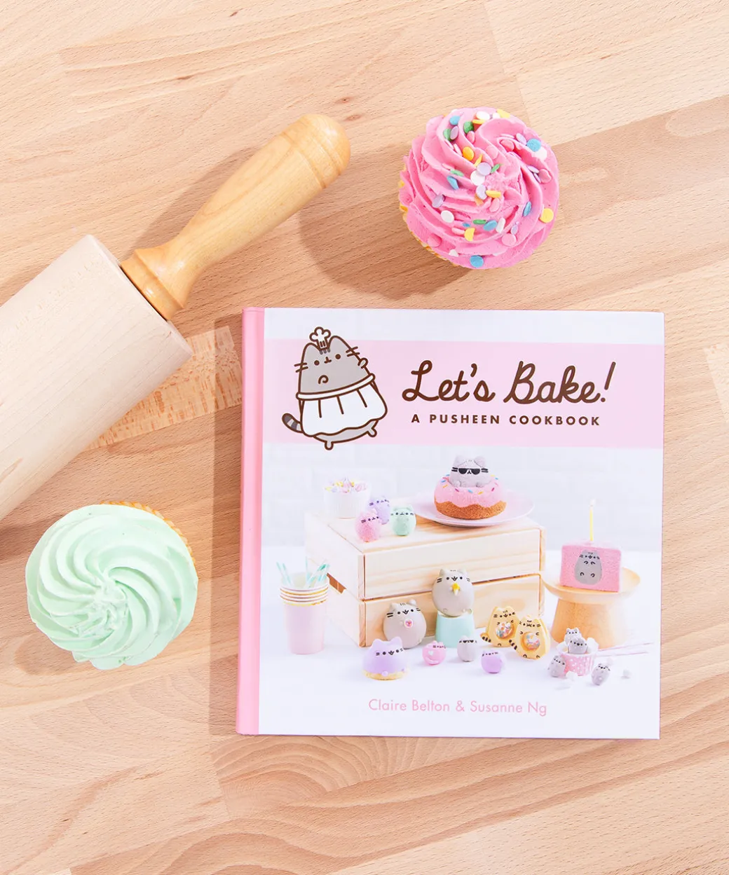 lets_bake_a_pusheen_cookbook_3.webp Pusheen Let's Bake! A Cookbook