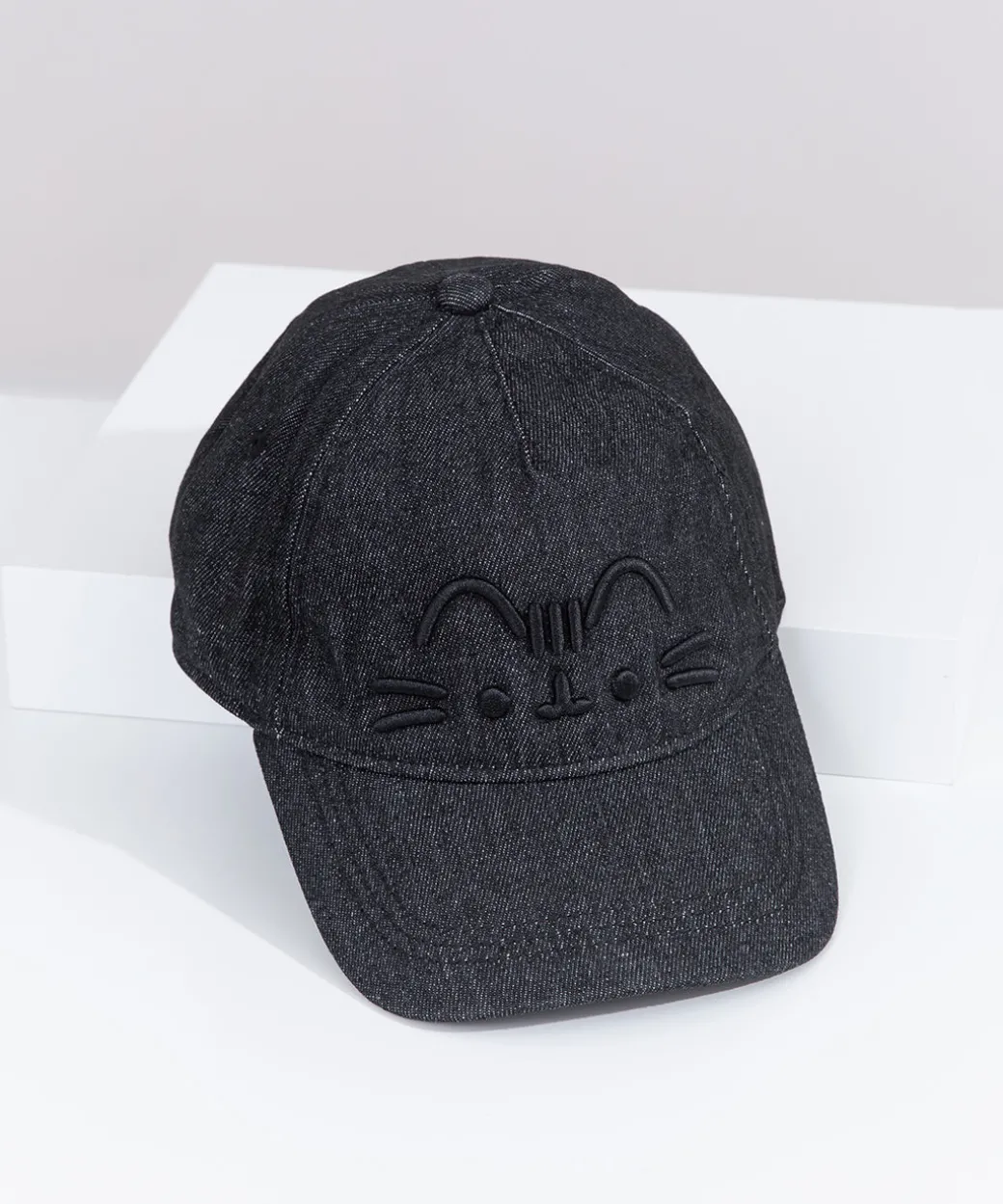 pusheen_black_denim_cap_3.webp Pusheen Black Denim Cap