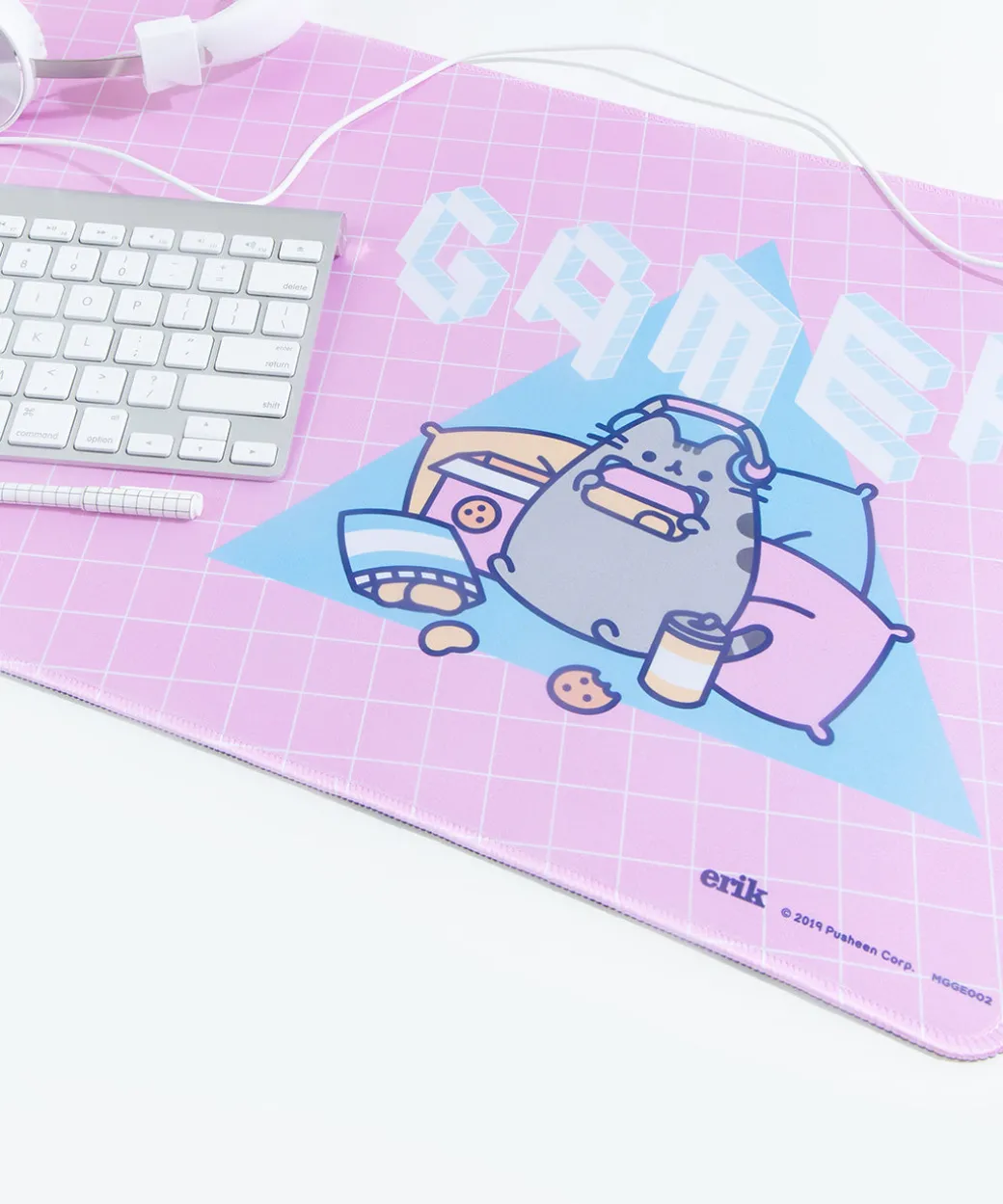 pusheen_gaming_desk_mat_3.webp Pusheen Gaming Desk Mat