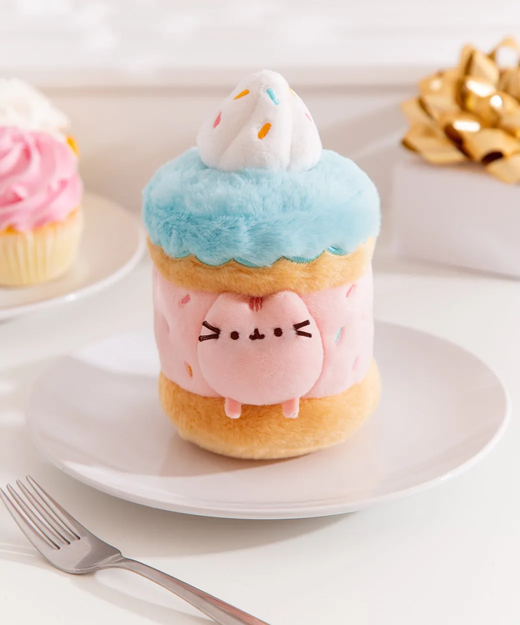 Pusheen Sweets Sprinkle Cake Plush 2-pc Environment